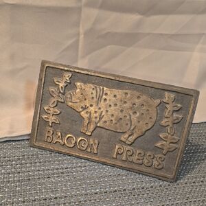 Cast Iron Bacon Press